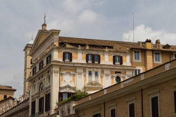 Rom, Italien. typiska arkitektoniska detaljer i den gamla staden — Stockfoto