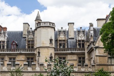 Tarihi bina Paris'te Fransa