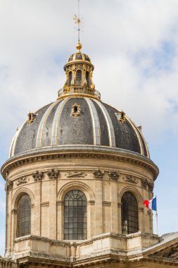 Tarihi bina Paris'te Fransa