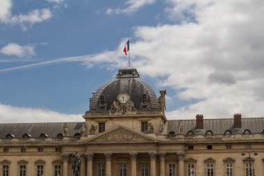 Tarihi bina Paris'te Fransa