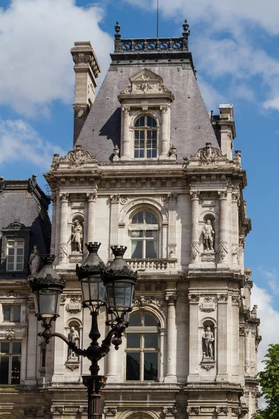 W zabytkowym budynku w Paryżu Francja — Zdjęcie stockowe
