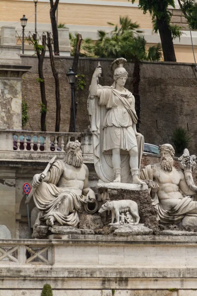 Piazza del Popolo en Roma — Foto de Stock