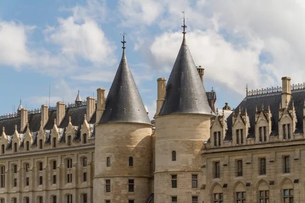 Edificio histórico en París Francia —  Fotos de Stock