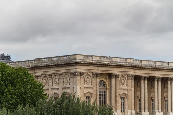 Edificio histórico en París Francia — Foto de Stock