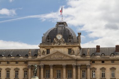 Tarihi bina Paris'te Fransa