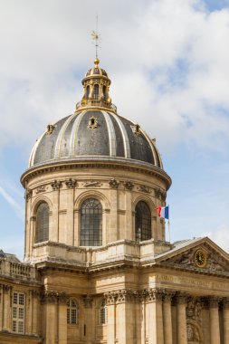 Tarihi bina Paris'te Fransa