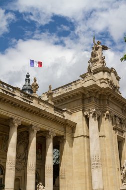 Tarihi bina Paris'te Fransa
