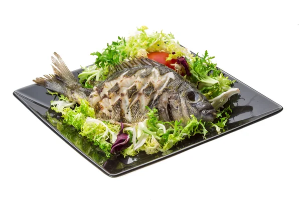 ızgara tilapia ile salata
