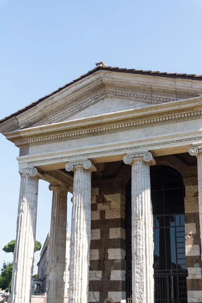 Great church in center of Rome, Italy. — Stock Photo, Image