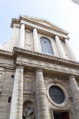 Tarihi bina Paris'te Fransa