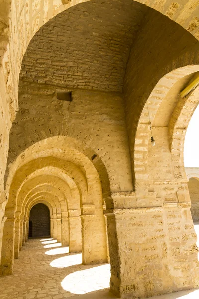 Главная старая мечеть в Махдия Тунис — стоковое фото
