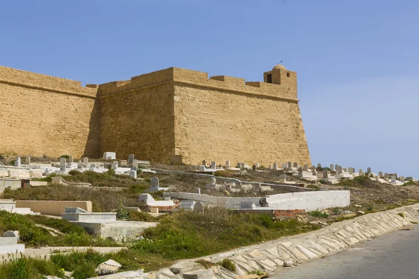 Разрушение старой крепости в Тунисе — стоковое фото