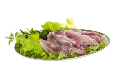 pişmemiş domuz eti