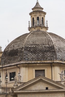 Roma 'daki Piazza del Popolo