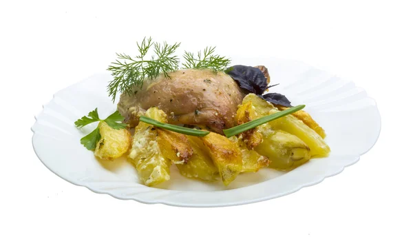 Stekt kyckling med potatis — Stockfoto