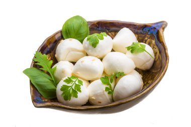mozzarella otlar ile