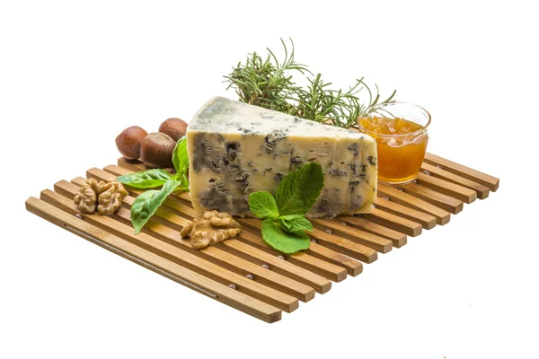 Dor fromage bleu aux herbes, noix et miel — Photo