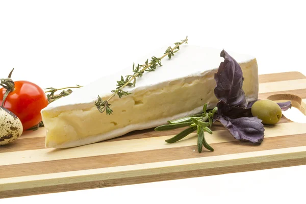 Wig van gastronomische brie kaas — Stockfoto