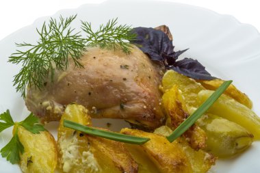 Tavuk patates ile