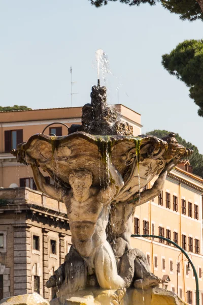 Fountain and Temple of Vesta, Rome, Italy — Stock Photo, Image