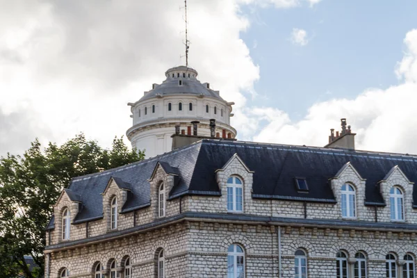 Tarihi bina Paris'te Fransa — Stok fotoğraf