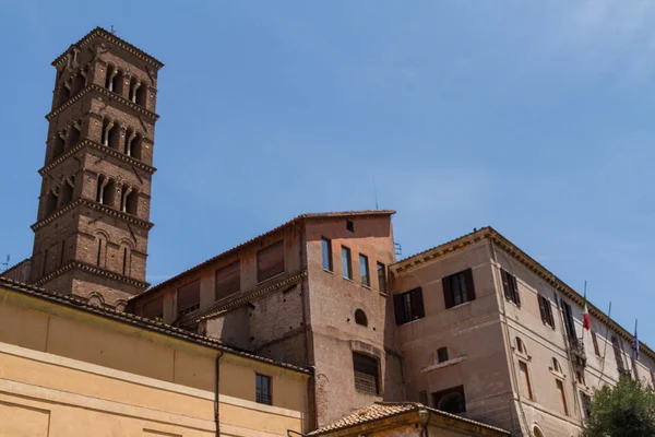 Grande église dans le centre de Rome, Italie . — Photo