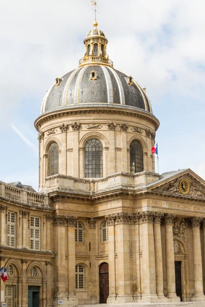 Edifício histórico em Paris França — Fotografia de Stock