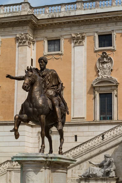 Kapitol, plac (piazza del campidoglio) w Rzym, Włochy — Zdjęcie stockowe