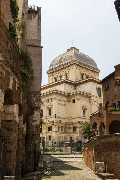 Sinagoga e o gueto judeu em Roma, Itália — Fotografia de Stock