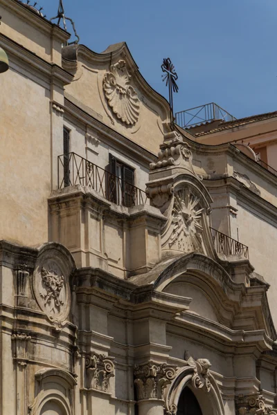 Gran iglesia en el centro de Roma, Italia . —  Fotos de Stock