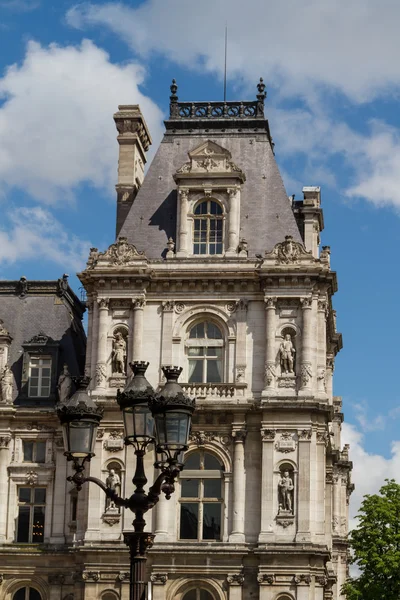 Tarihi bina Paris'te Fransa