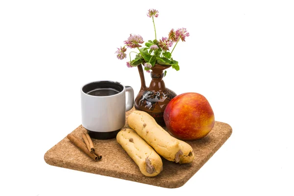 Breakfast wirh coffee and eclair — Stock Photo, Image