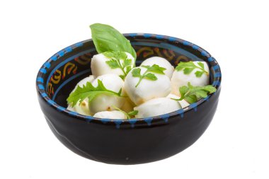 mozzarella otlar ile