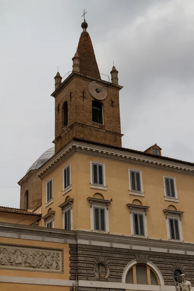 Piazza del Popolo in Rom — Stockfoto