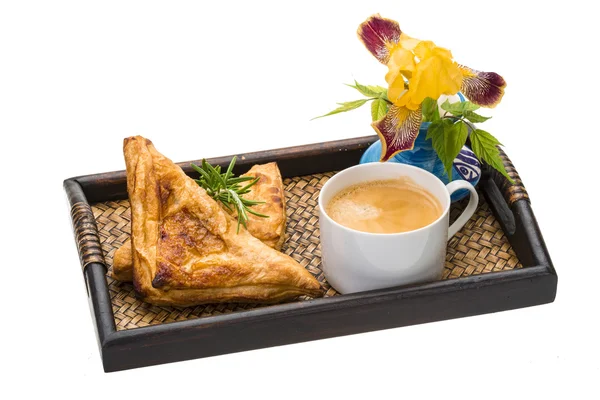 Breakfast - coffee and bun — Stock Photo, Image