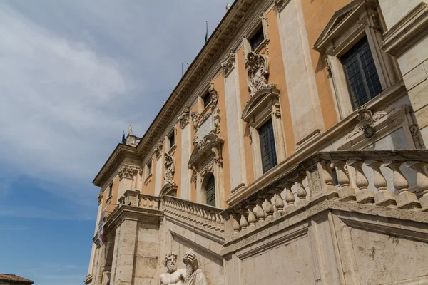 Roma, Italia. Typiske arkitektoniske detaljer om gamlebyen – stockfoto
