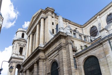 Tarihi bina Paris'te Fransa