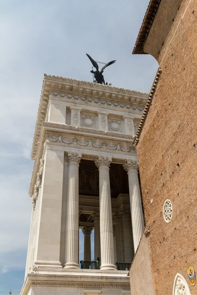 Gran iglesia en el centro de Roma, Italia . — Foto de Stock