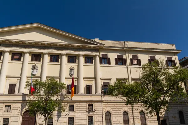 Roma, Italia. Típicos detalles arquitectónicos de la ciudad vieja — Foto de Stock