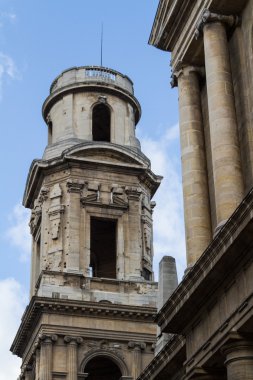 Tarihi bina Paris'te Fransa