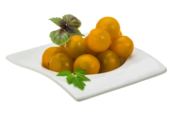 Yellow cherry tomato — Stock Photo, Image