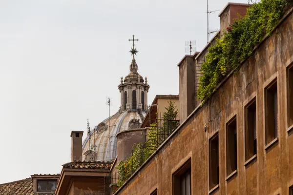 Rome, Italie. Détails architecturaux typiques de la vieille ville — Photo