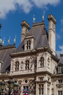 Tarihi bina Paris'te Fransa