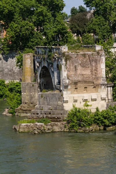 Rome bridges — Stock Photo, Image