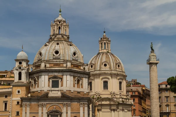 キエーザ ・ デル ・ santissimo ノーム ディマリア アル フォロ トライアーノ ローマ、イタリア — ストック写真