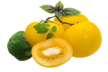 Sarı domates ve salatalık