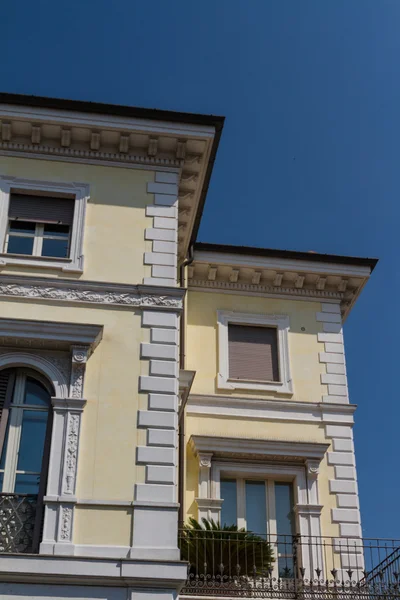 Rome, Włochy. typowe formy architektoniczne starego miasta — Zdjęcie stockowe