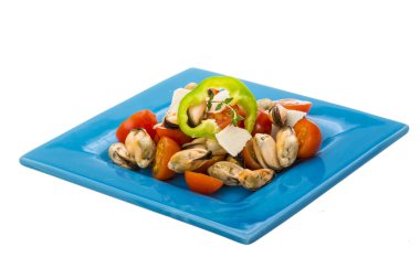 Midye ve domates salatası