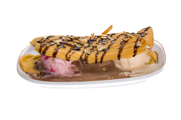 Helado con eclair — Foto de Stock