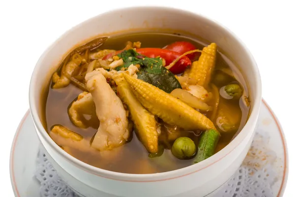 Пряный тайский цыпленок и кукурузный суп — стоковое фото